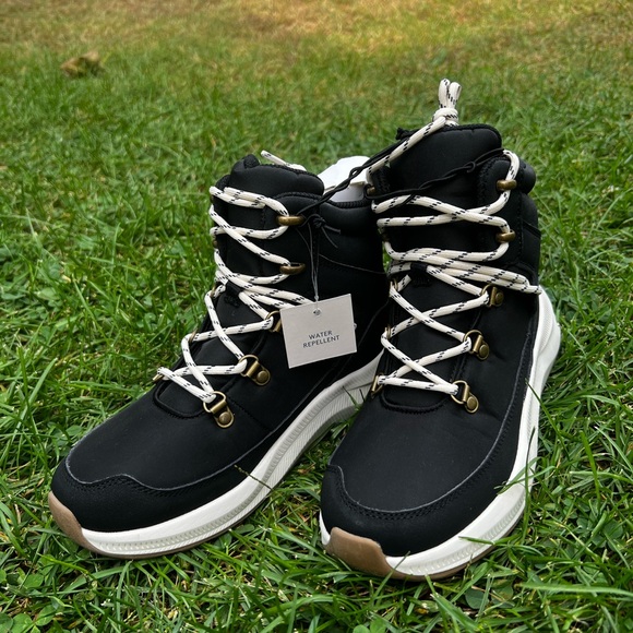 Universal Thread Women's Black Norah Winter Hiker Boots Size 6 - Picture 3 of 6